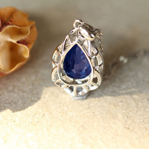 Collana con Ciondolo in Pietra Blu Reale per Donne, Gioiello Scintillante alla Moda per Uso Quotidiano, Idea Regalo - Product Image 6