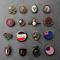 Broches Vintage à la mode Broches Badges décoratifs pour tenues de fête Bijoux en métal avec Logo imprimé pour vêtements et chaussures
