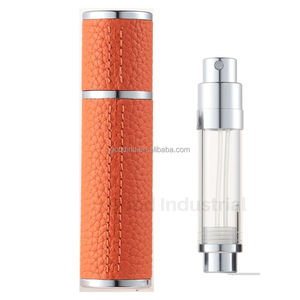 Atomizador de <span class=keywords><strong>Perfume</strong></span> Recargable Portátil de 5 ml, Diseño Moderno, Carcasa de Aleación de Aluminio con Tapa Magnética, para Viajes - Product Image 3