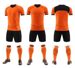 Jersey Sepak Bola Unisex Custom OEM-100% Poliester Lengan Pendek Bernapas & Cepat Kering Ramah Lingkungan untuk Musim Panas - Product Image 4