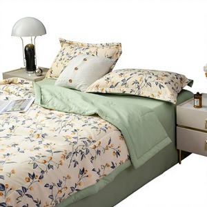 ชุดเครื่องนอนผ้านวมปักลาย 300 เส้นด้าย น้ำหนักเบา ใช้ได้ทุกฤดู ขนาดคิงไซส์ 4 ชิ้น ผ้าปูที่นอนแบบสองด้าน  ลดราคาพิเศษ - Product Image 1