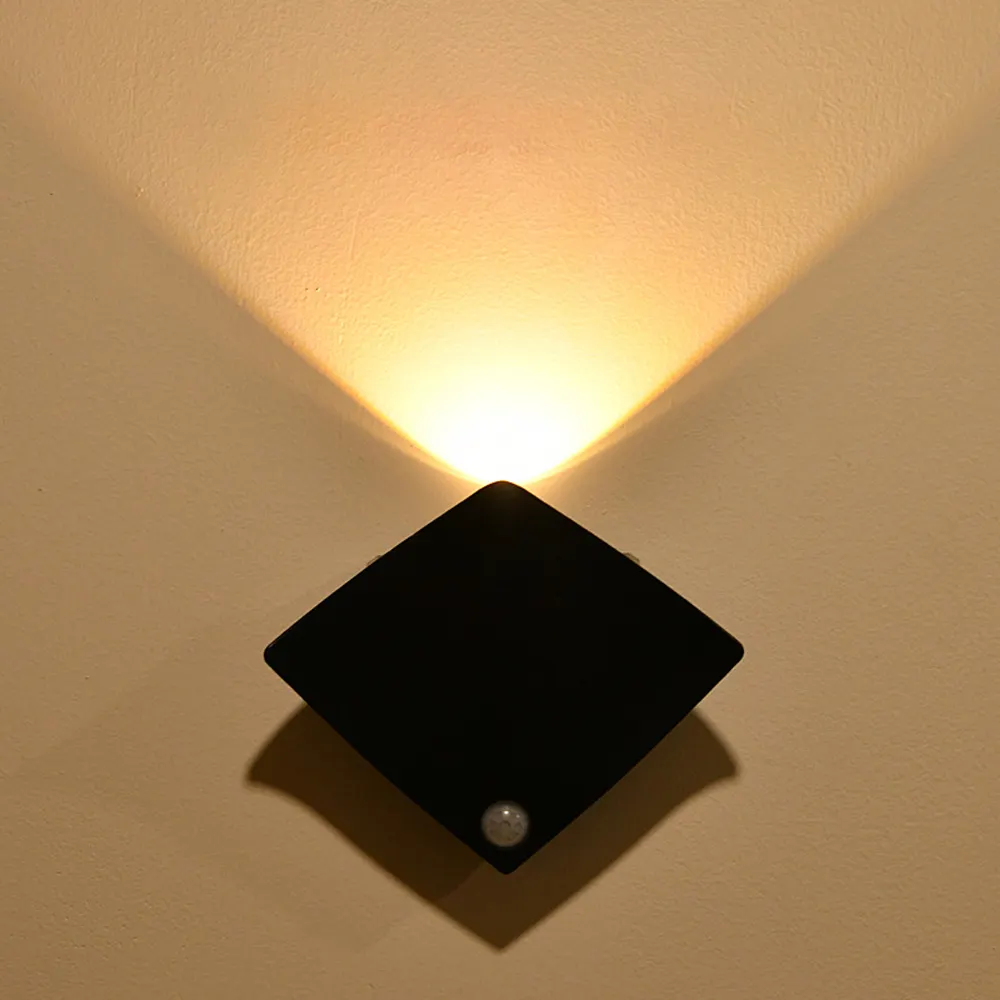 DC5V beyaz sarı renk duvar yüklemek pil şarj edilebilir rechargeable ışınları hareket sensörlü lamba akıllı sensör led gece ışığı duvar lambası