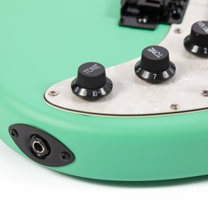 <span class=keywords><strong>Guitarra</strong></span> Eléctrica Económica Grote GTST-04 con Cuerpo de Álamo, Mástil de Arce Tostado, Acabado Mate y Pastillas S-S-H - Product Image 2