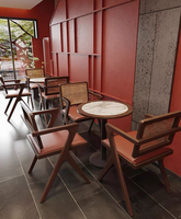 Ensemble de salle à manger d'inspiration asiatique contemporaine, canapé de restaurant en cuir rouge sur mesure avec table en marbre et chaises en rotin tressé