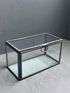 Caja de Joyería Decorativa Hecha con Latón y Vidrio/Espejo, Utilizada para Exhibición y Almacenamiento de Joyas, Proveedor de la India - Product Image 4