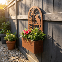 Vente en gros de fournitures de jardin : Jardinière murale en métal motif chat et papillon, décoration artistique en fer pour jardin et cour arrière