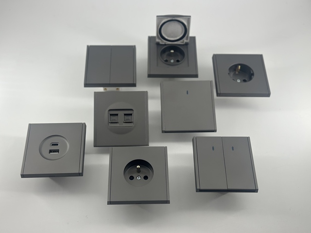 High Quality Modern European Style White Wall-Mounted Switch & Socket with  Electrical Outlet for Home and Office