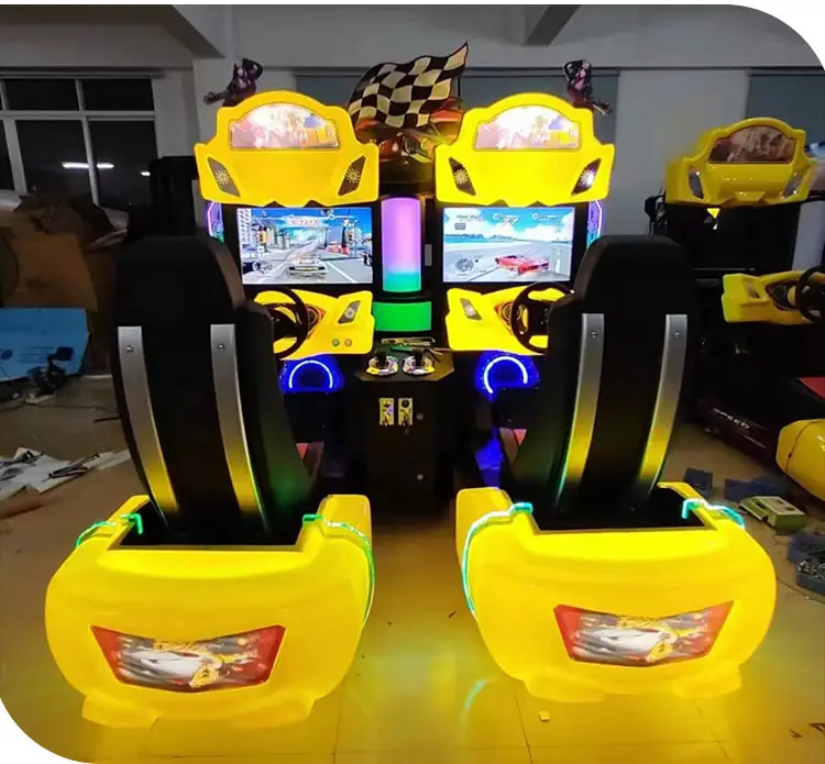 Máquina de jogo de corrida de carros operada a moedas de fábrica para 2 jogadores no interior do parque de diversões