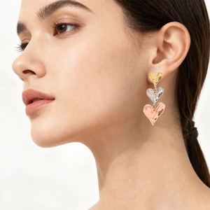 Boucles d'oreilles pendantes YTJX en forme de triple cœur texturé et cascade, bijoux de déclaration pour femme, idéales pour les fêtes et le quotidien - Product Image 3