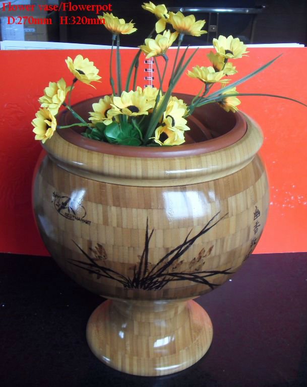 Натуральная закрученная бамбуковая деревянная ваза для цветов