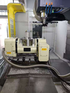 <span class=keywords><strong>Centro</strong></span> di Lavorazione Verticale VMC1160 BT40 con Controllo CNC Fanuc, Alta Precisione e Funzione Automatica per Parti di Precisione e Stampi - Product Image 3