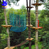 Aire de jeux pour enfants avec structure en acier et filet résistant aux UV, équipement de parc d'attractions extérieur, conception sécurisée
