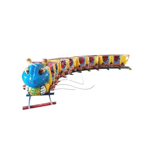 페어그라운드 어린이 기차 타기 개미 테마 여러 시나리오 가능 전기 기차