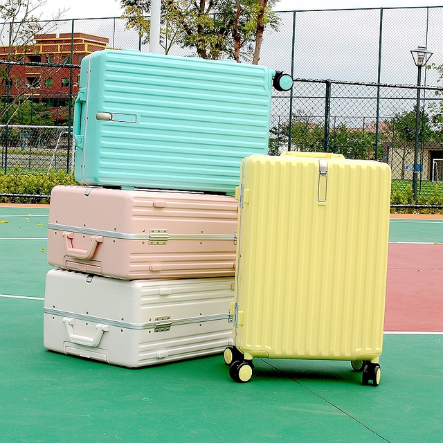 Wholesale Large Capacity Light Weight Aluminum Frame Travel Suitcases Hot Selling Spinner Customized Colors Caster PC Luggage