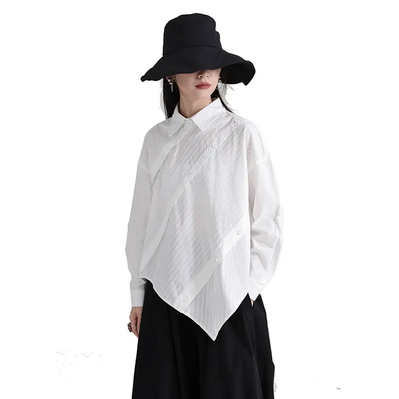 女性用2023秋のルーズイレギュラートップ用のルーズボタンスロープ前立てシャツを備えた女性用シャツミニマリストデザイン