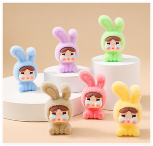 Miniatura di bambola che piange, colorata e floccata, con coniglietto 3D, ciondolo per bambini, sorpresa in sacchetto portafortuna. - Product Image 2