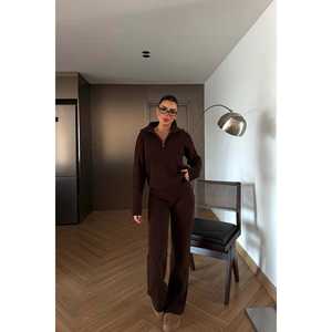Ensemble en tricot Nalani couleur café foncé, survêtements confortables et élégants - Product Image 4
