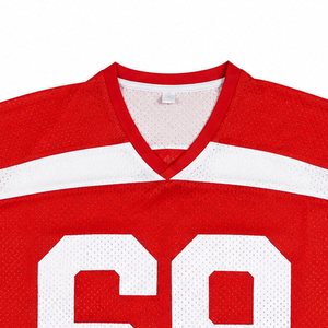 Maillot de football rouge en mesh coupe boxy - T-shirt de football surdimensionné personnalisé pour l'étranger - Product Image 2