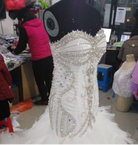 Robes de mariée scintillantes et tendance en strass, style queue de poisson glamour, pour le marché africain (vente en gros et au détail) - Product Image 5