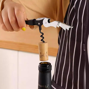 Couteau Seahorse, ouvre-bouteille multifonctionnel, design plat en acier inoxydable pour ouvrir les canettes de bière et de vin, 122mm x 20mm - Product Image 3