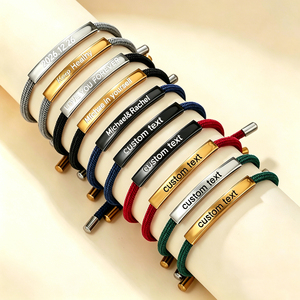 Braccialetti Macramè con Barra Rettangolare Nera Vuota in Acciaio Inossidabile Incisa, Personalizzabili con Logo ID, Placcati Oro 18k - Product Image 1