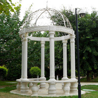 Grande pergola en marbre sculpté à la main, style romain grec, pour extérieur, à vendre