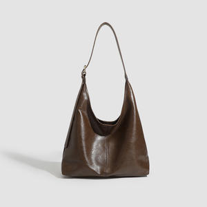 Femmes personnalisé en cuir souple 2in1set grande capacité fourre-tout décontracté sac Hobo fermeture à glissière sous les bras chaînes de conception minimaliste - Product Image 2