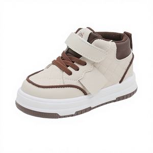 Chaussures de sport printemps-automne pour enfants, baskets pour garçons, chaussures blanches écologiques respirantes et chaudes à semelle souple pour bébés, légères et décontractées - Product Image 1