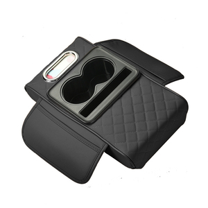 Coussin d'accoudoir de voiture de luxe en gros avec sac de rangement et boîte à mouchoirs intégrée sur le repose-main avant en cuir - Product Image 1