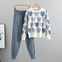 Ensemble de pulls pour femmes faits à la main, à la mode, avec motif de cœurs perlés, ensemble de 2 pièces avec haut en tricot à motif de doubles poches
