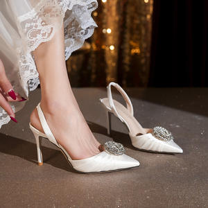 Vestido de noche elegante estilo francés, tacones altos, sandalias cerradas con pedrería para mujer, zapatos de boda blancos de satén, zapatos de dama de honor - Product Image 5