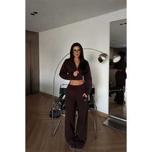 Survêtement marron zippé automne/hiver taille XXL, col à capuche, style streetwear, brodé et imprimé, respirant et léger - Product Image 3