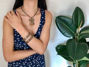 Brazaletes de Cuerno de Búfalo Hechos a Mano para Mujer, Diseño Atractivo, Accesorio de Moda Elegante, Joyería Natural con Estilo - Product Image 6