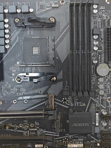 เมนบอร์ดเดสก์ท็อป B550M AORUS ELITE สำหรับขายส่ง ชิปเซ็ต B550 รองรับ CPU หน่วยความจำ DDR4 ฮาร์ดดิสก์ SATA สำหรับเล่นเกม 128GB - Product Image 4