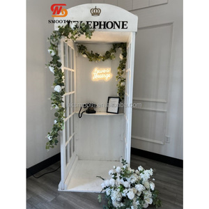 SMOOTH Fabrik Großhandel Maßgefertigte Eisen-Vintage-Telefonzelle im Londoner Stil mit Briefkasten und Wegweiser für Hochzeiten und Events - Product Image 2