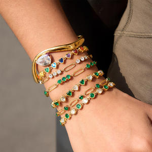 Pulsera de Verano 2026, Nueva Llegada, para Mujer, Chapada en Oro de 18k PVD, Acero Inoxidable Antideslustre, con Corazón de Circonio, Diseño de Cadena - Product Image 1