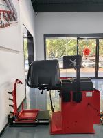Équilibreur de roue automatique haut de gamme Broche de positionnement laser Machine d'équilibrage de changement de pneu de frein automatique autobloquante