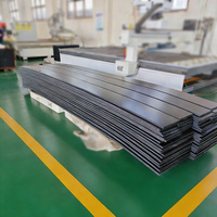 Plaque en HDPE standard 4x8 avec épaisseur de 10 mm, 20 mm, 30 mm, panneau plastique facile à fabriquer pour la décoration et le traitement industriel
