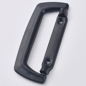 Asa de Plástico Negra Resistente para Maletas, Moldeada por Inyección - Product Image 2