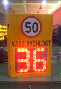 Señal de Tráfico con Detector de Radar LED Solar de 90*60 CM, con Palabras Personalizadas para Zonas Públicas - Product Image 2