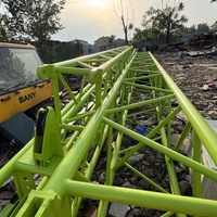Grue sur camion Zoomlion ZTC1300V d'occasion, 130 tonnes, flèche 6 sections 66m, prête à l'emploi, faible nombre d'heures, meilleur prix