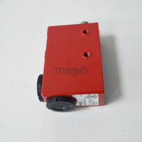 Capteur de contraste RGB Leuze KRTM 20M/V-20-0001-S12 20 mm 12-30 VDC Sortie analogique PNP IP67 IP69K M12 5 broches