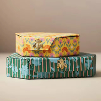 Boîte de rangement pour bijoux en tissu floral, boîte personnalisée pour bracelet et collier, emballage de bijoux en papier magnétique, boîte personnalisée pour bagues et boucles d'oreilles