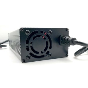 <span class=keywords><strong>Cargador</strong></span> de batería de reparación de pulso de <span class=keywords><strong>12V</strong></span> 20A al por mayor <span class=keywords><strong>9AH</strong></span> 12AH 20AH batería de motocicleta de ciclo profundo para batería de plomo ácido - Product Image 2