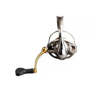 Moulinet spinning Daiwa Aggrest LT avec bobine métallique pour la pêche aux leurres, manivelle droite, pêche en mer et sur roche - Product Image 2
