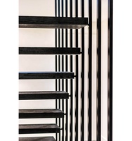 Escalier moderne en marbre et métal, marches industrielles en bois massif, en acier, préplumées, avec LED intelligente, marche européenne et américaine
