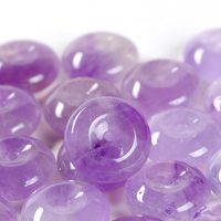 Pendentif Donut en Améthyste Violette Naturelle Polie, Motif Boucle de Paix et Harmonie, Bijou en Cristal, Pendentif Donut Sculpté en Quartz