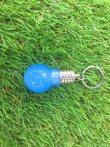 <span class=keywords><strong>Mini</strong></span> <span class=keywords><strong>LED</strong></span> sáng nhấp nháy Bóng đèn <span class=keywords><strong>Keychain</strong></span> thời trang chiếu sáng đồ chơi sáng tạo quà tặng Mặt dây chuyền nhựa phụ kiện mới lạ bán buôn - Product Image 4