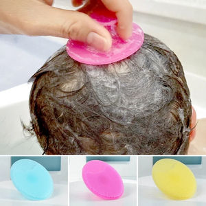 Cepillo de Silicona Suave para Lavar el Cabello de Bebés y Niños, con Peine Integrado para Baño - Product Image 2
