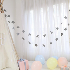 Guirnalda de estrellas de fieltro de primera calidad con diseño nuevo, tamaño y color personalizables, duradera y para uso en fiestas. - Product Image 2